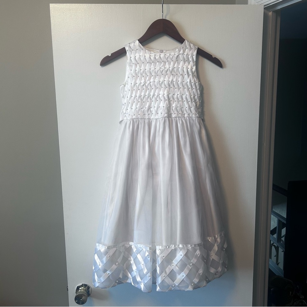 Communion/Baptism/Flower Girl Sleeveless White Cinderella Dress